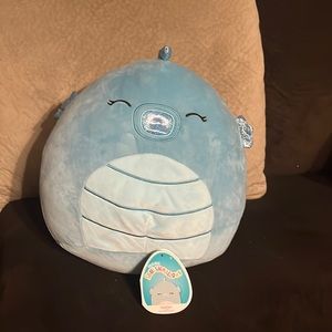 DeeDee squishmallow